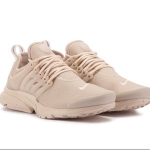 Nike presto leather oatmeal